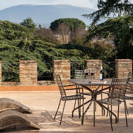 Готель Relais Parco Dei Cavalieri Assisi Petrignano Екстер'єр фото