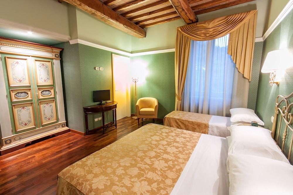 Готель Relais Parco Dei Cavalieri Assisi Petrignano Екстер'єр фото
