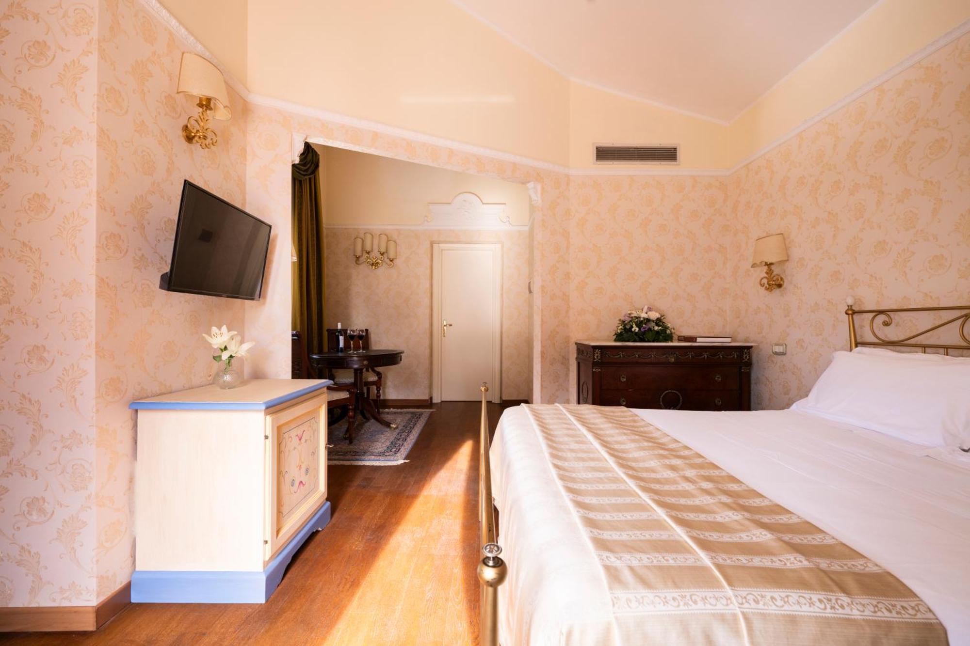 Готель Relais Parco Dei Cavalieri Assisi Petrignano Екстер'єр фото